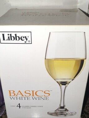 Libbey Set Of 4 Wine Glasses New In Box 325 Mil